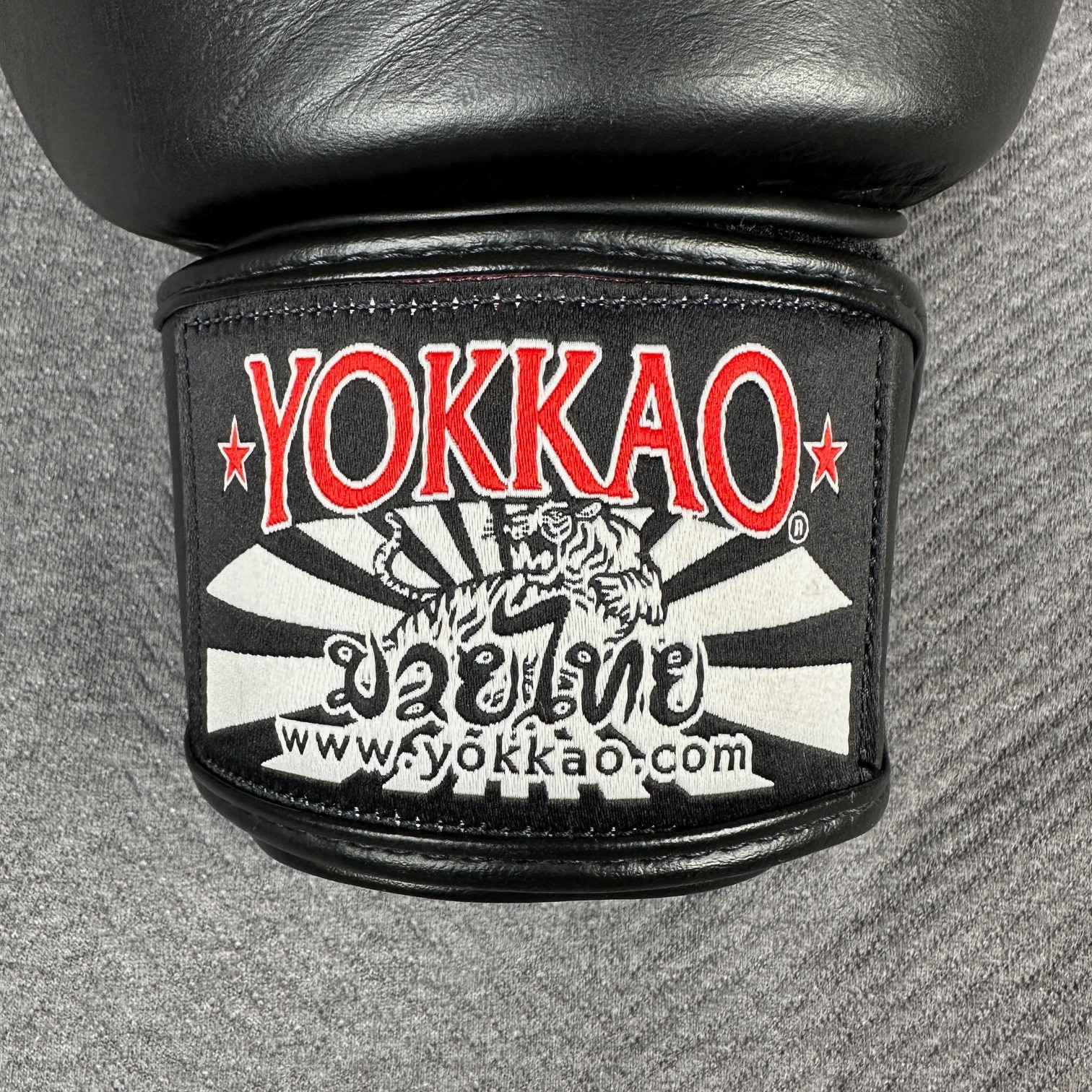 Yokkao Muay Thai Breathable Boxing Gloves 12oz Leather Thailand Right Hand ONLY