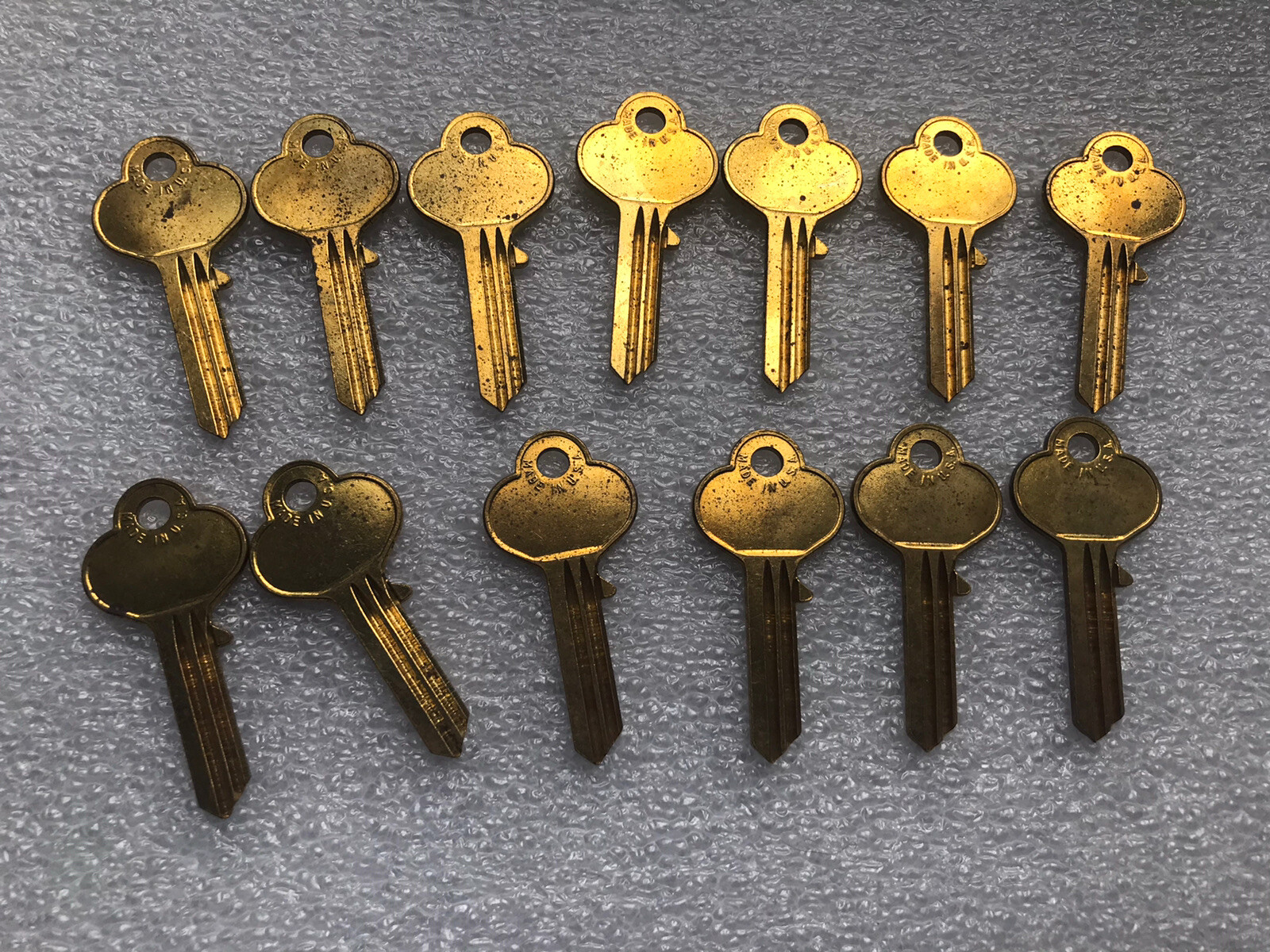 EA-1 Brass key blanks EA1 locksmith 13 KEYS [T]