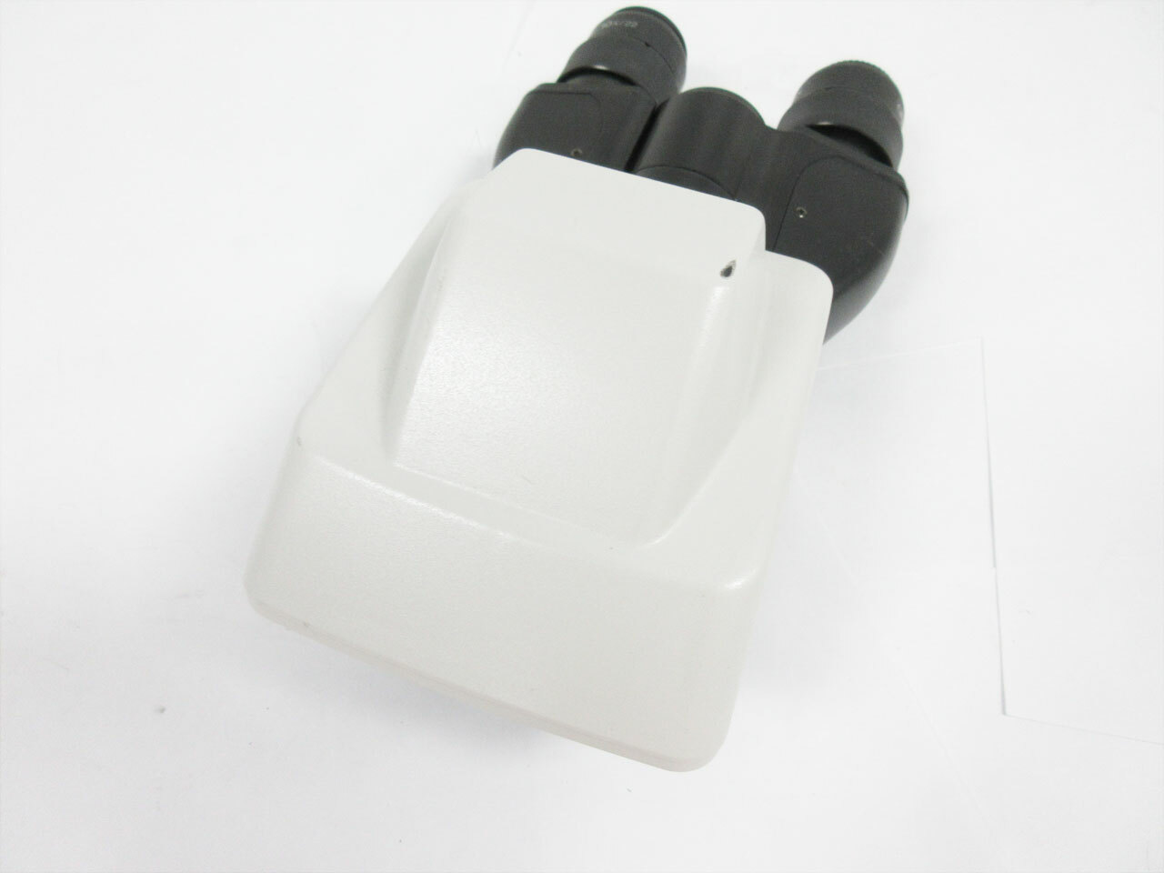 NIKON MICROSCOPE BINOCULAR HEAD ADJUSTABLE 2X CFI 10X/22 OPTICS ECLIPSE