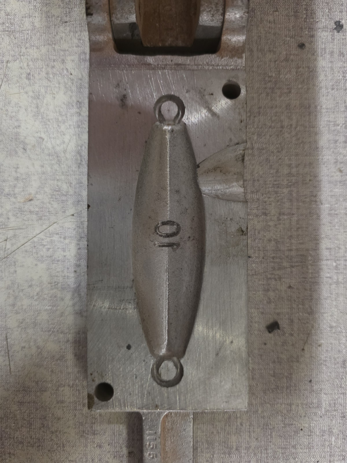 CUSTOM CNC 10 Oz. In Line Sinker Mold