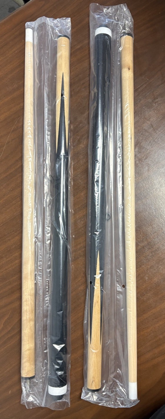 2PC Billiards Pool Cue Sticks