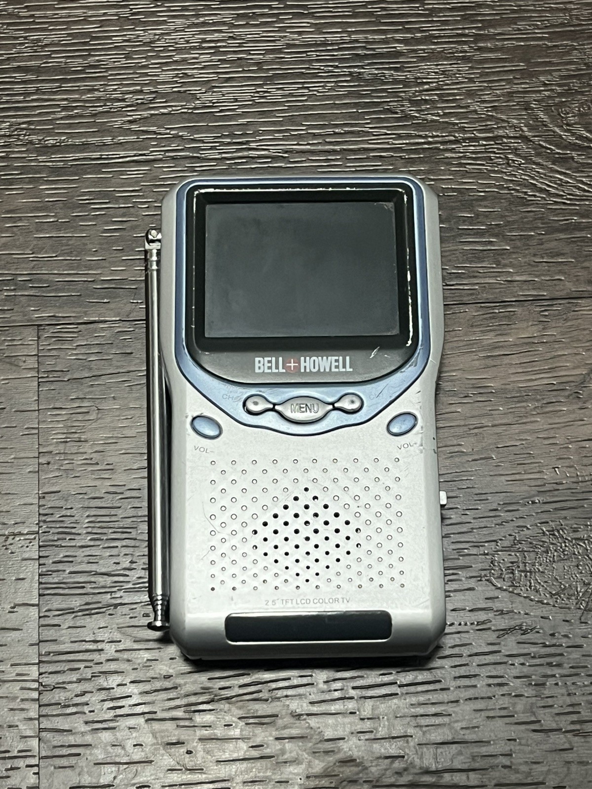 RARE Bell Howell DTFT-250 Portable Handheld TV LCD 2.5 Bell+Howell