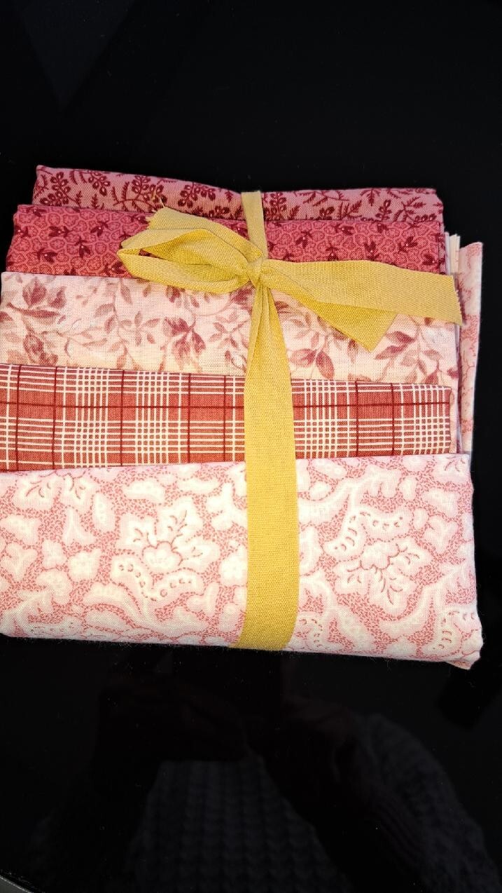 DOUBLE PINKS Bundle of Reproduction Quilt Fabric - Five 1/2 Yard Pieces