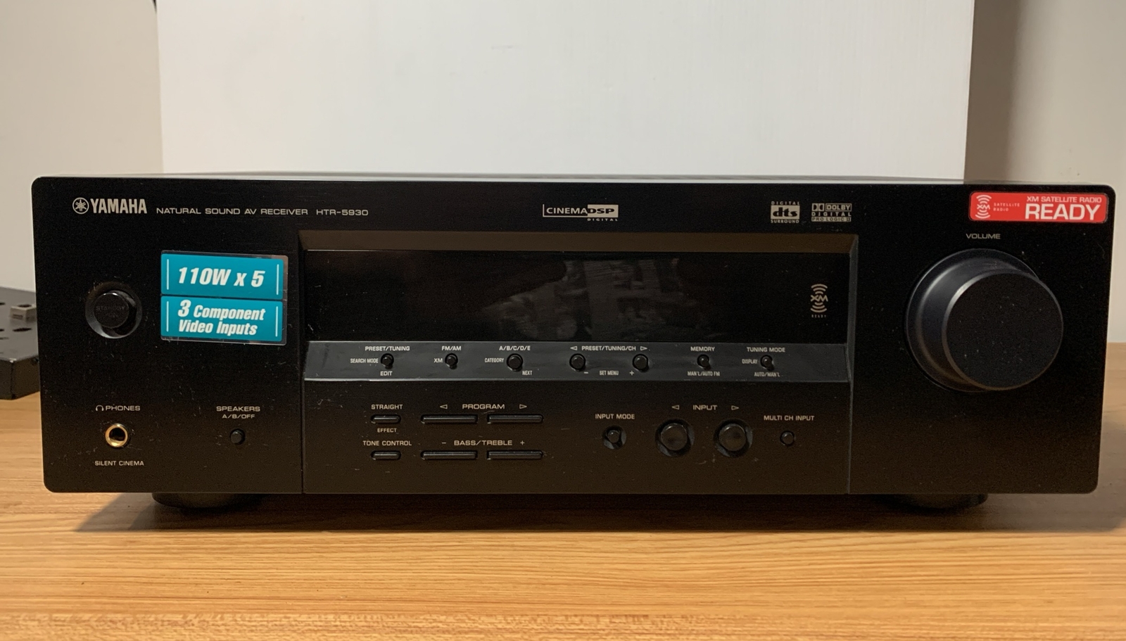 Yamaha Surround AV Receiver  HTR-5930 w/ 5.1 Dolby Pro Logic II DTS (no Remote)