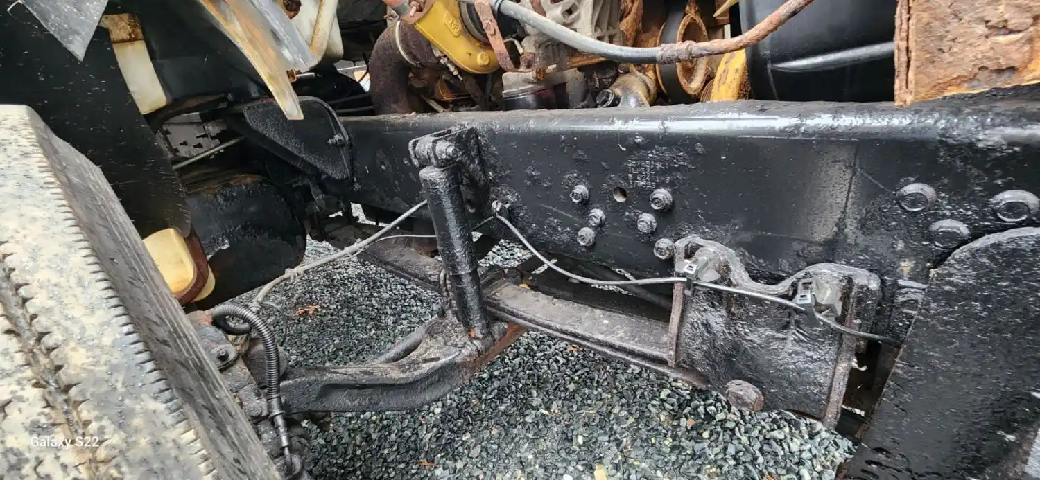 (Used) 2005 Ford F Front Leaf & Springs  P-68422