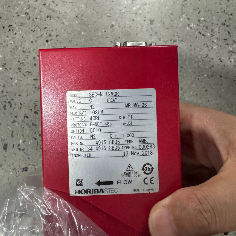 HORIBA STEC SEC-N112MGR Flow Sensor Used 1PCS