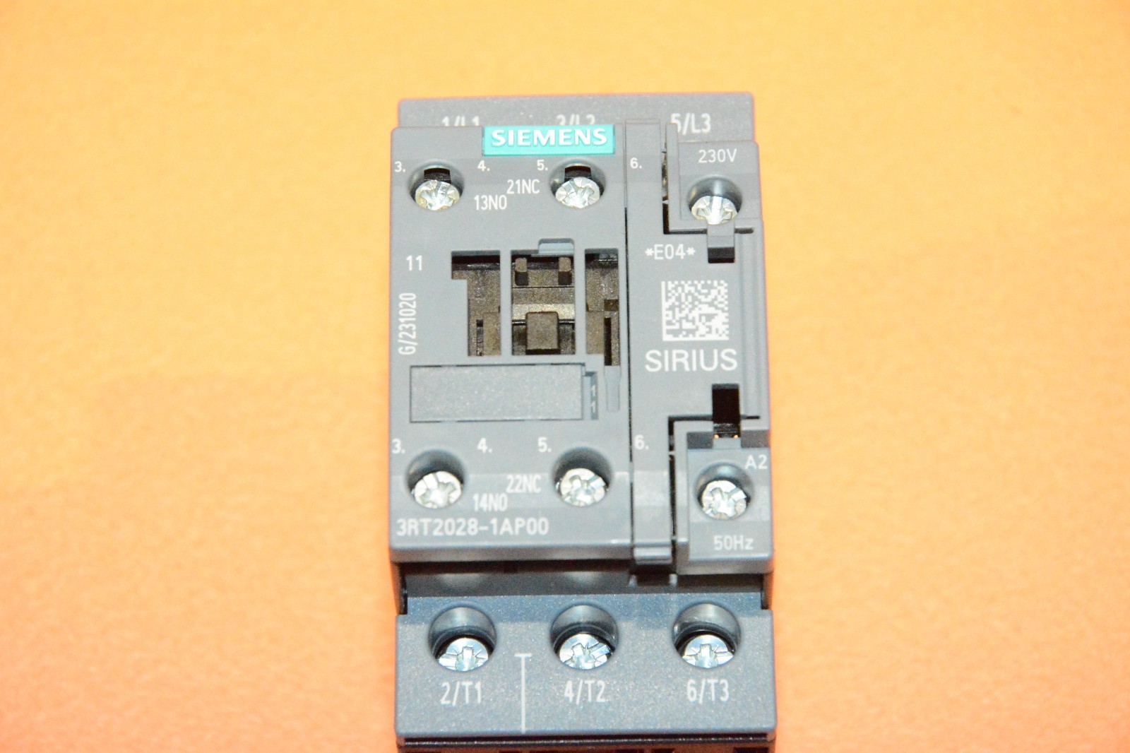 Siemens 3RT2028-1AP00 Contactor Contactor