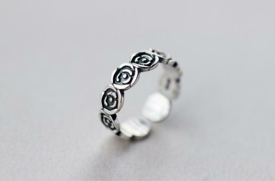 Adorable Flower Black Rose Silver White Gold Adjustable Toe Ring!