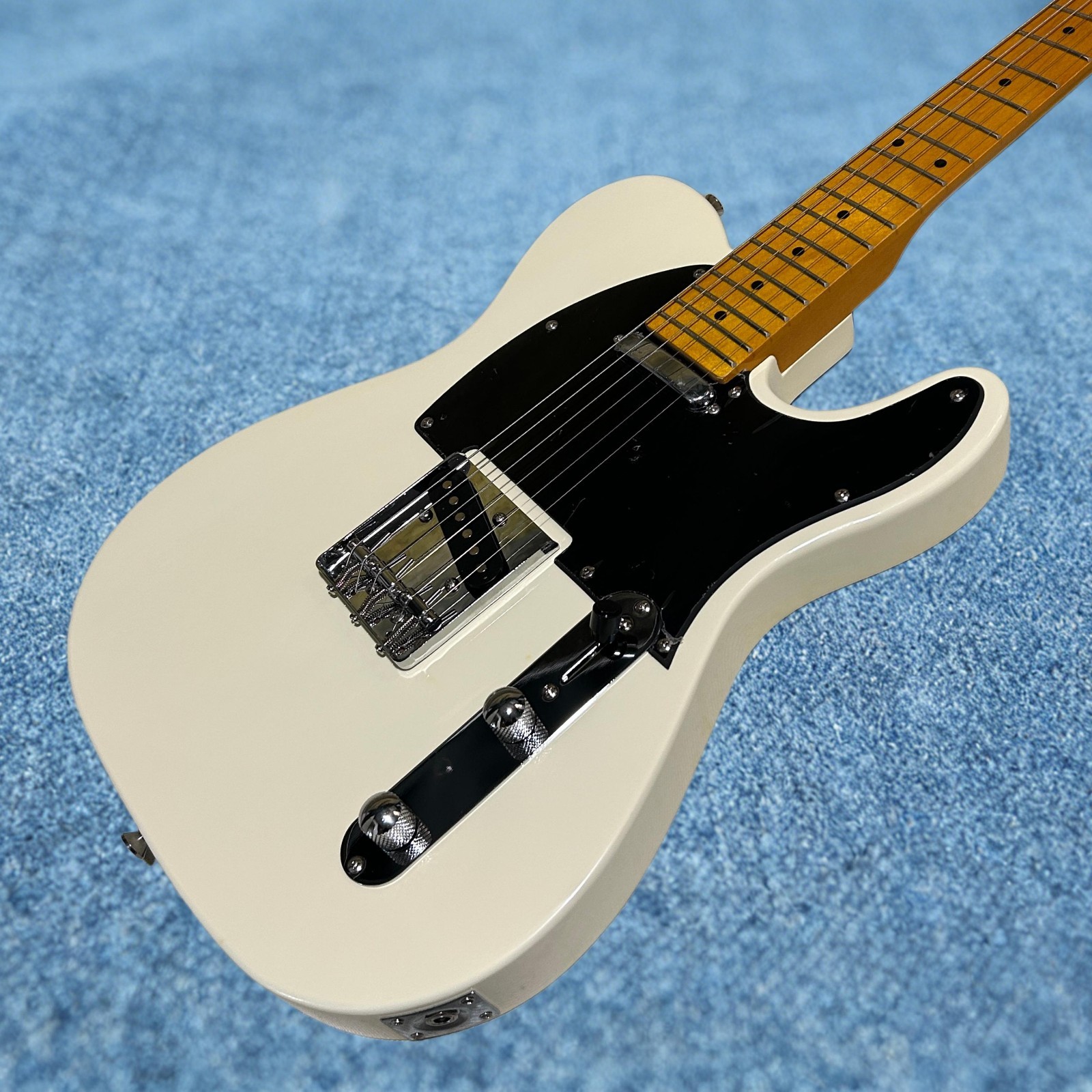 Tele Electric Guitar Mahogany Body Cream White Color Maple Fretboard