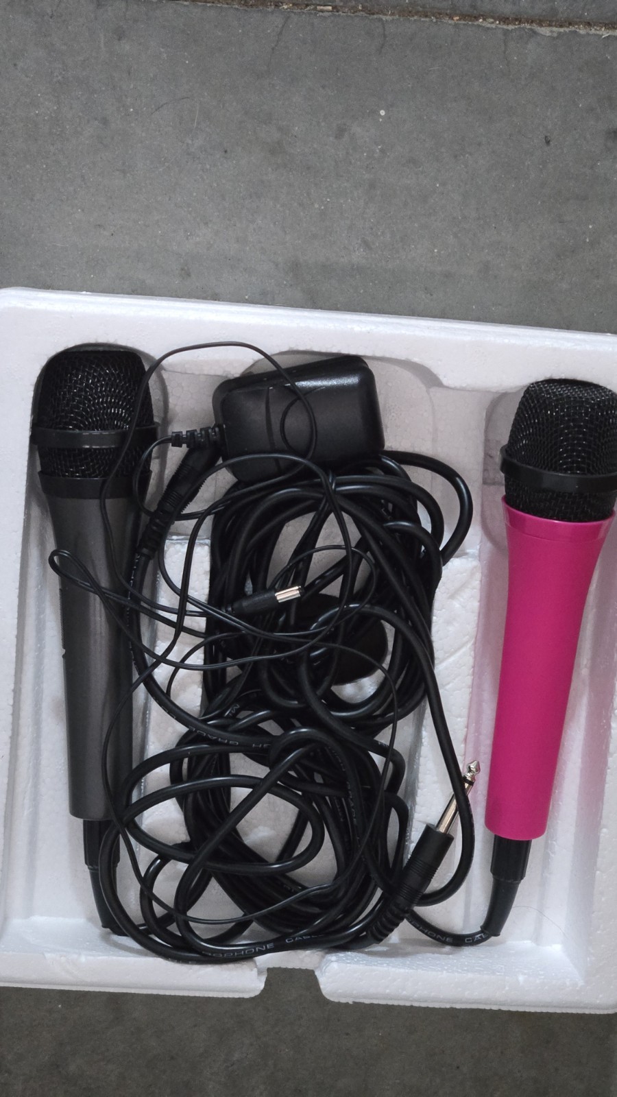 Singing Machine SML385UW Karaoke System – CDG, Bluetooth, Microphone – with CD