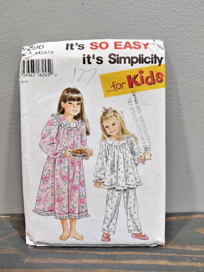 Toddler/Child  Nightgown & Pajamas Simplicity 9296 Sizes 3-4-5-6-7-8 Pattern