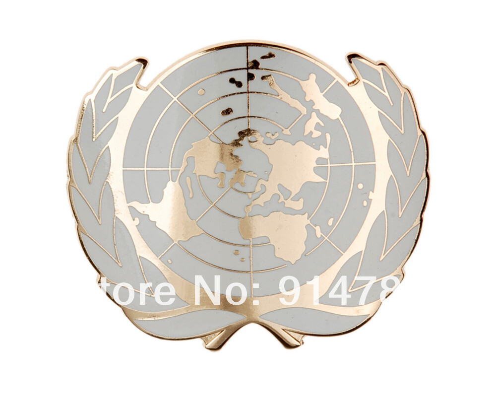 UN UNITED NATIONS METAL BERET CAP METAL PIN BADGE GOLD -chho981