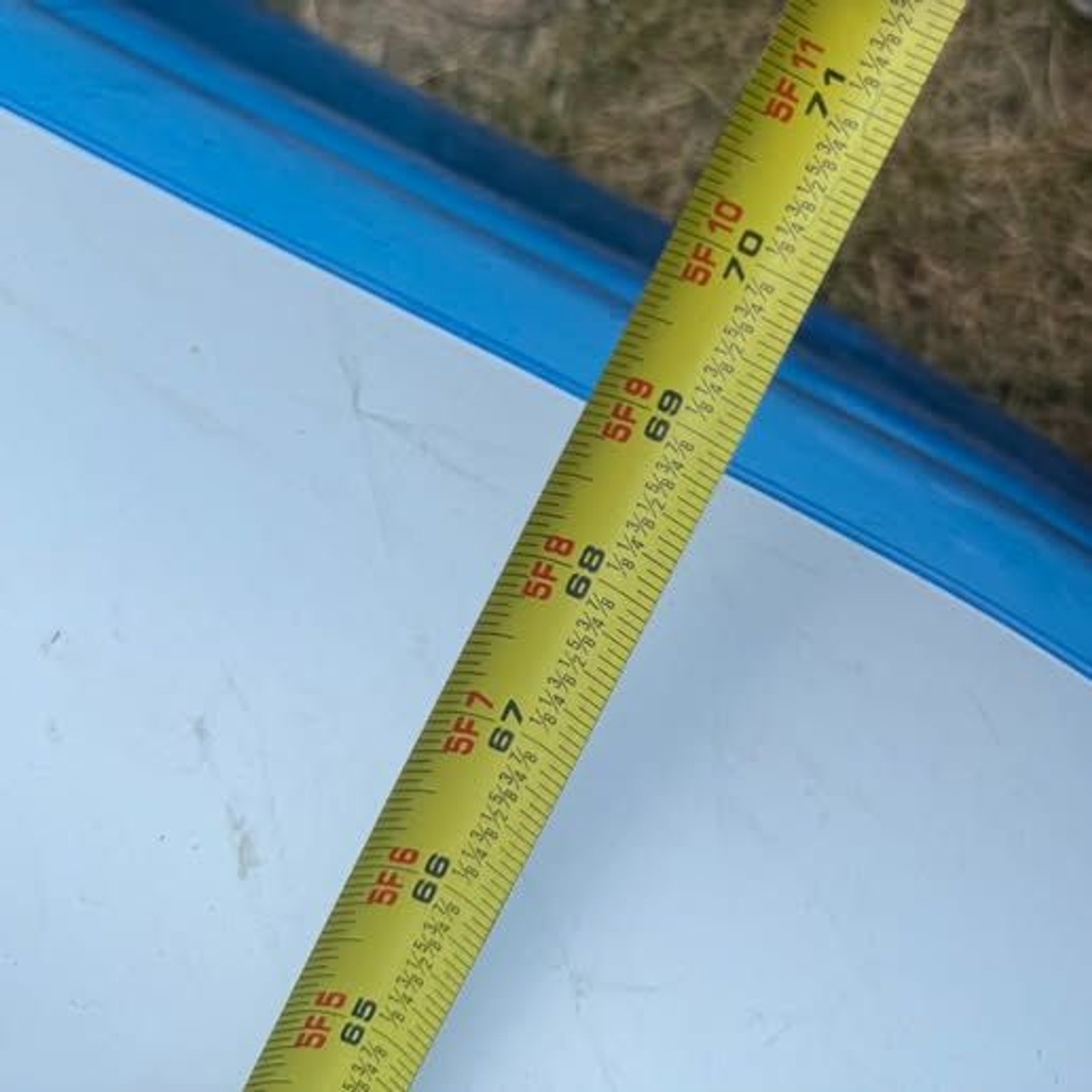 Large inflatable pool family size