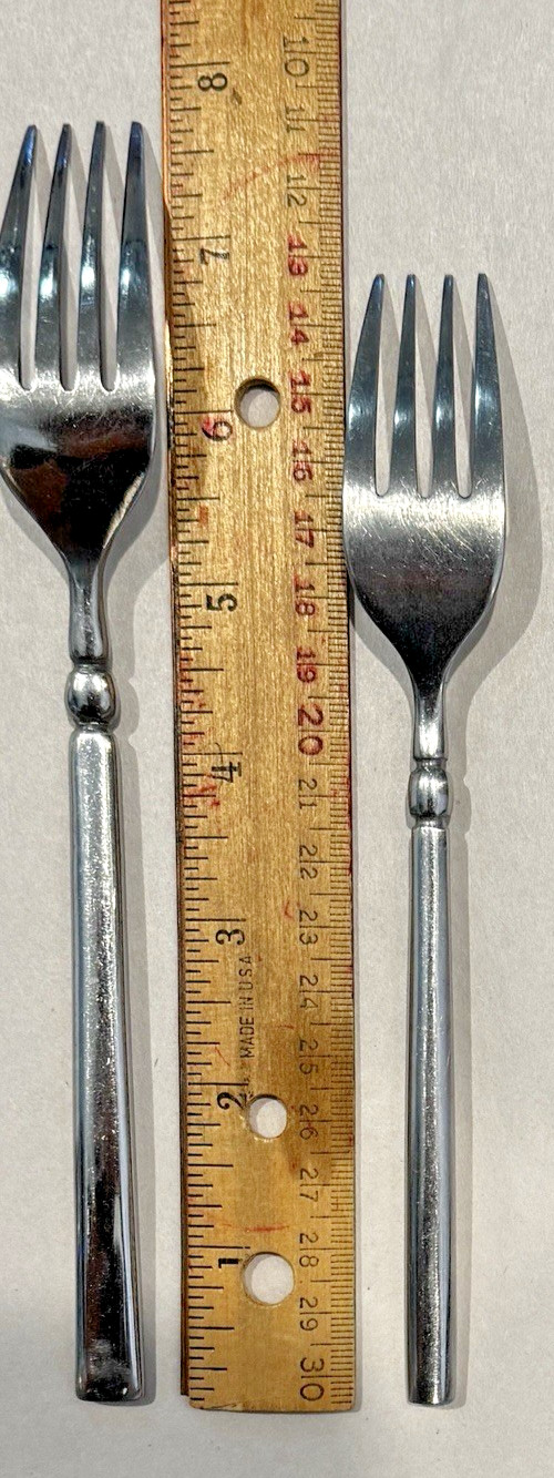 Hampton Silversmith Dominique Mirror Stainless Flatware Spoon Fork Serving 38