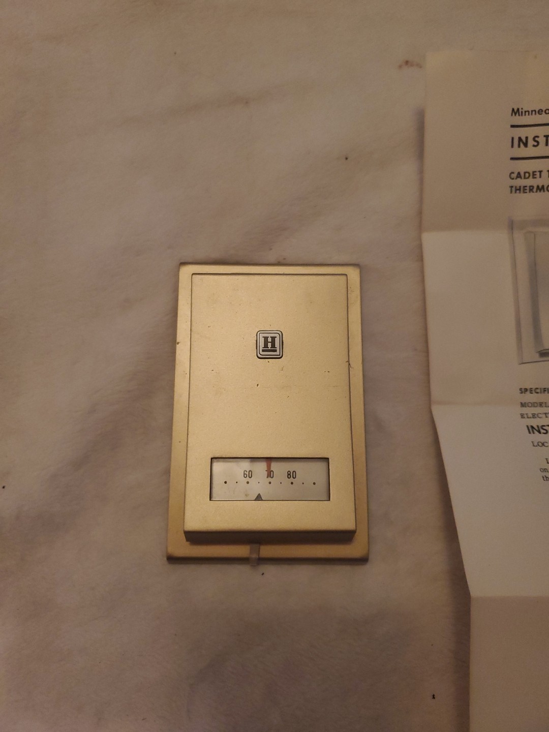 Honeywell T88A Rectangular Wall Room Thermostat Two Wire Low Voltage With Paper