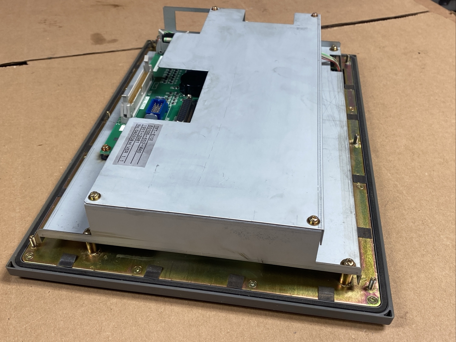Okuma E0105-653-440 OSP-E100M Touchscreen Operator Panel TFT-E10I 1911-2981 V1.1
