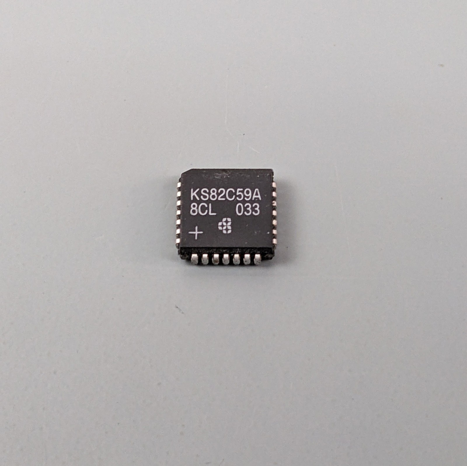 PLCC 8259 Interrupt Controller - Samsung KS82C59A-8CL