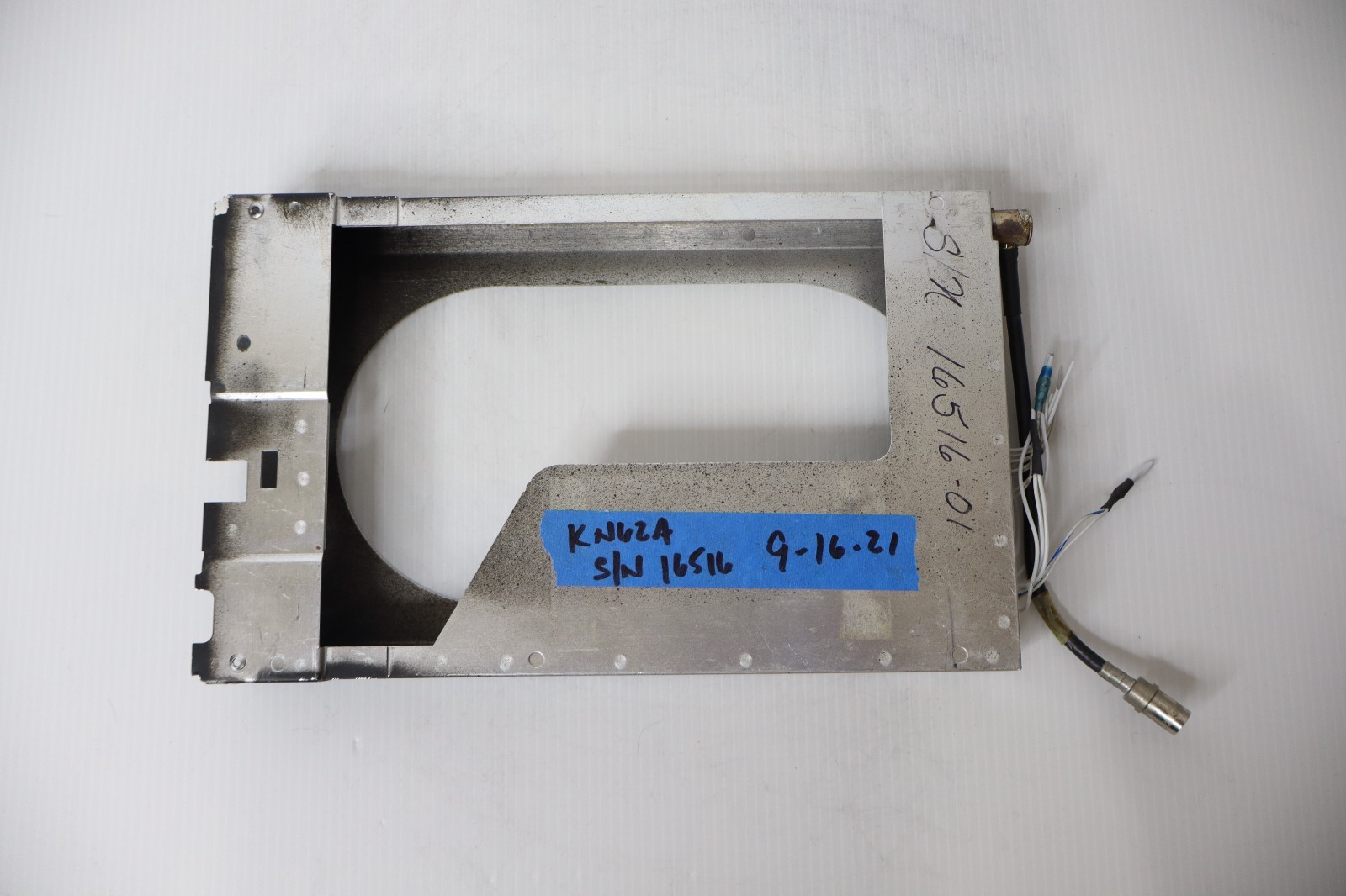 Bendix King KN 62 KN 62A KN 64 Mounting Tray & Connector