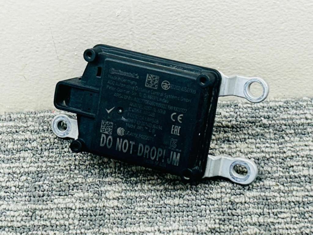 Continental ARS 4-B ARS4B Radar Sensor 4135A-ARS4B Nissan Tesla OEM - 757523