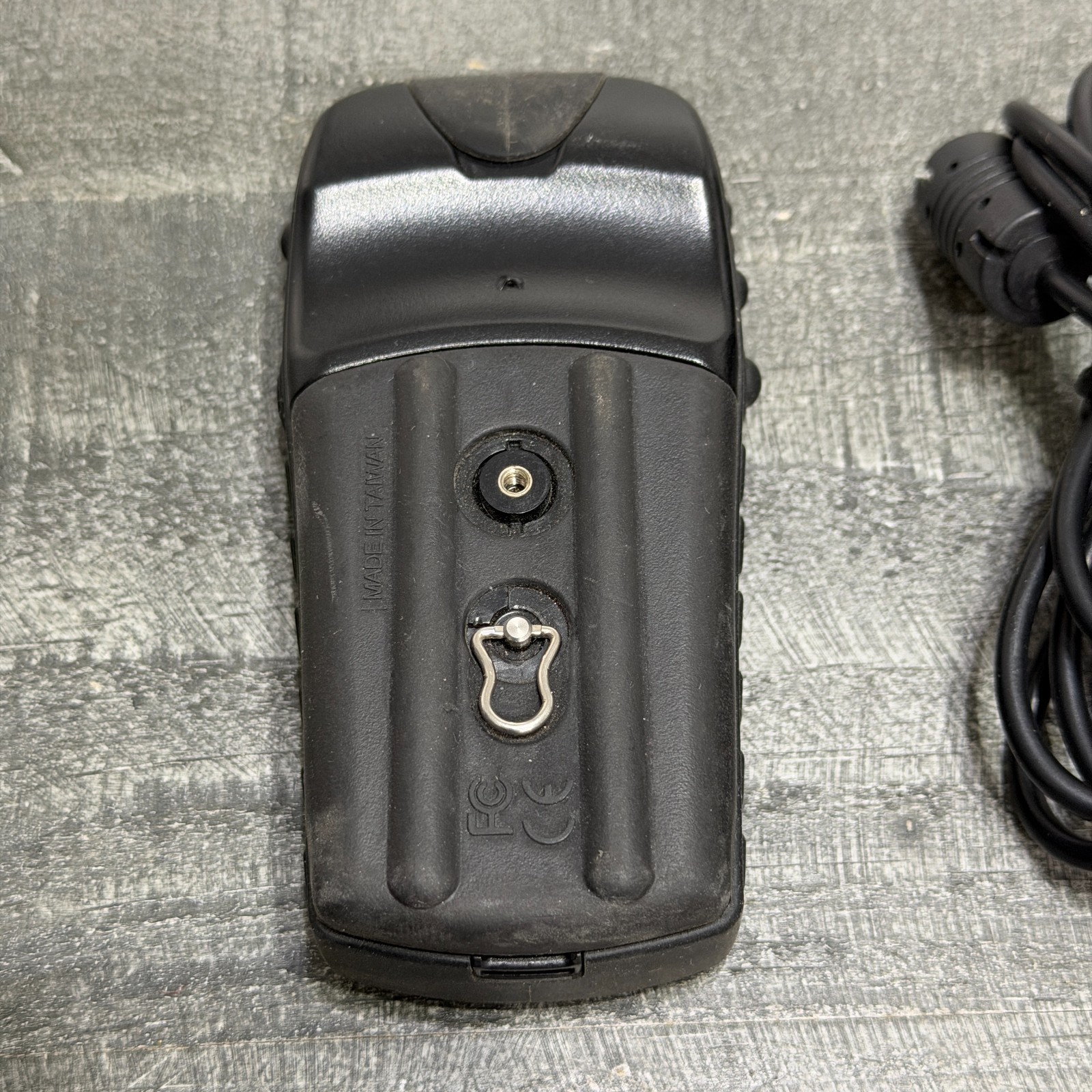 Garmin GPS GolfLogix Handheld Range Finder w/ charging cord
