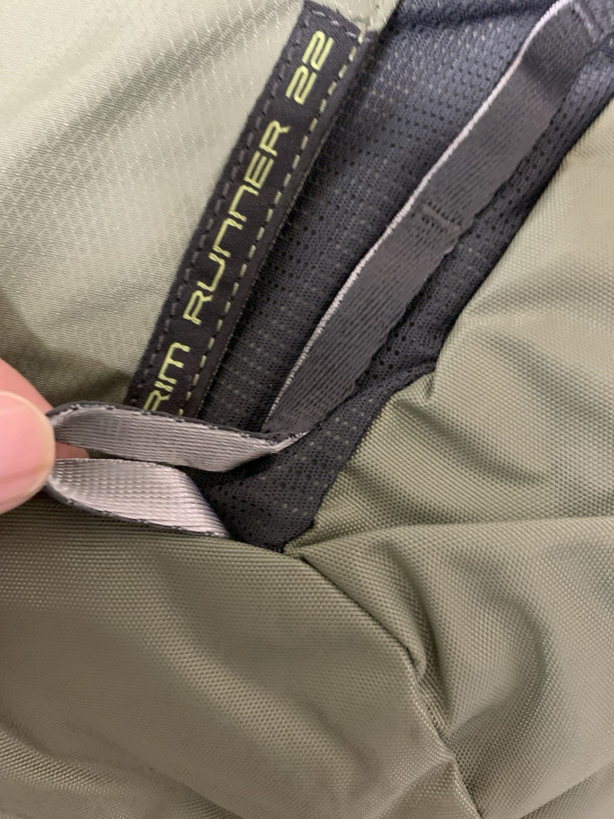 CamelBak Rim Runner 22 Hydration Backpack 2.5L / 85oz