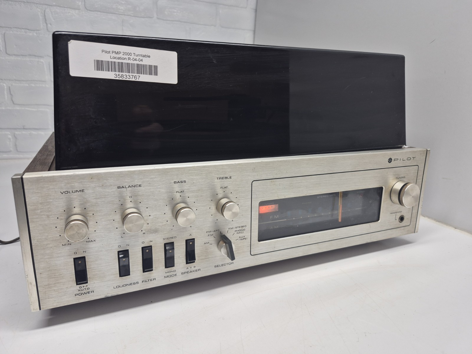 Pilot Pmp-2000 AM/FM Stereo Receiver with Turntable Need New Needle