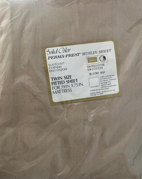 New Perma Press Sears Taupe Colored Twin Fitted Sheet.