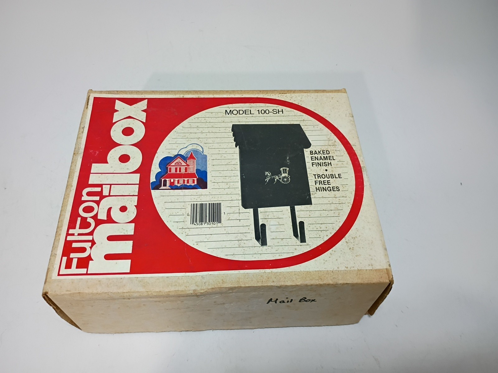 NOS FULTON Standard Vertical Steel Wall Mount Black 100-SH Horse Carriage Gold