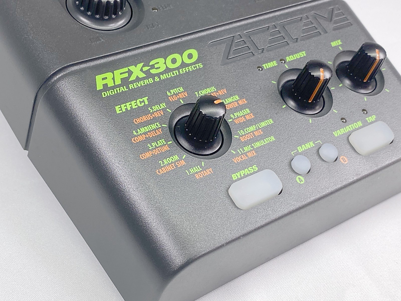 ZOOM RFX-300 Digital Multi Effects Processor Tested Working w/ AC Adapter Japan