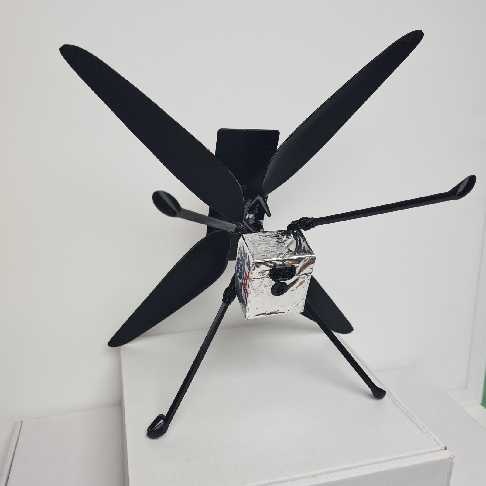 Ingenuity Mars Helicopter Nasa 2020 Display Model 1:3 Scale 360mm Span