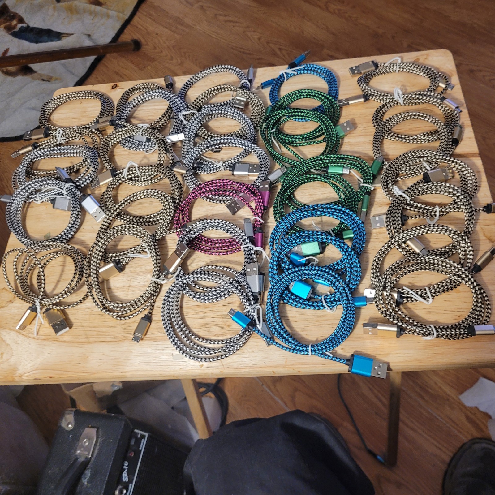 33 Older Style 3 Footers Cell Phone Chargers/ Brand New