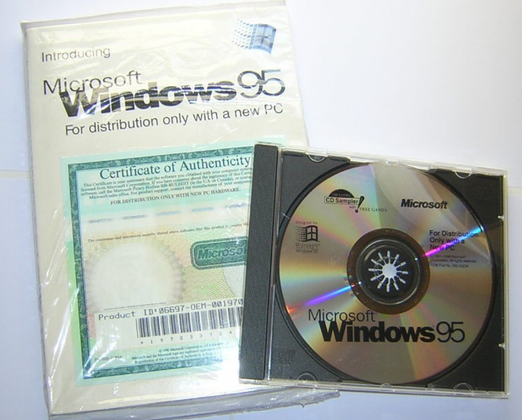 Microsoft Windows 95 OSR2 CD-ROM + COA with Product ID / Install Key & Manual