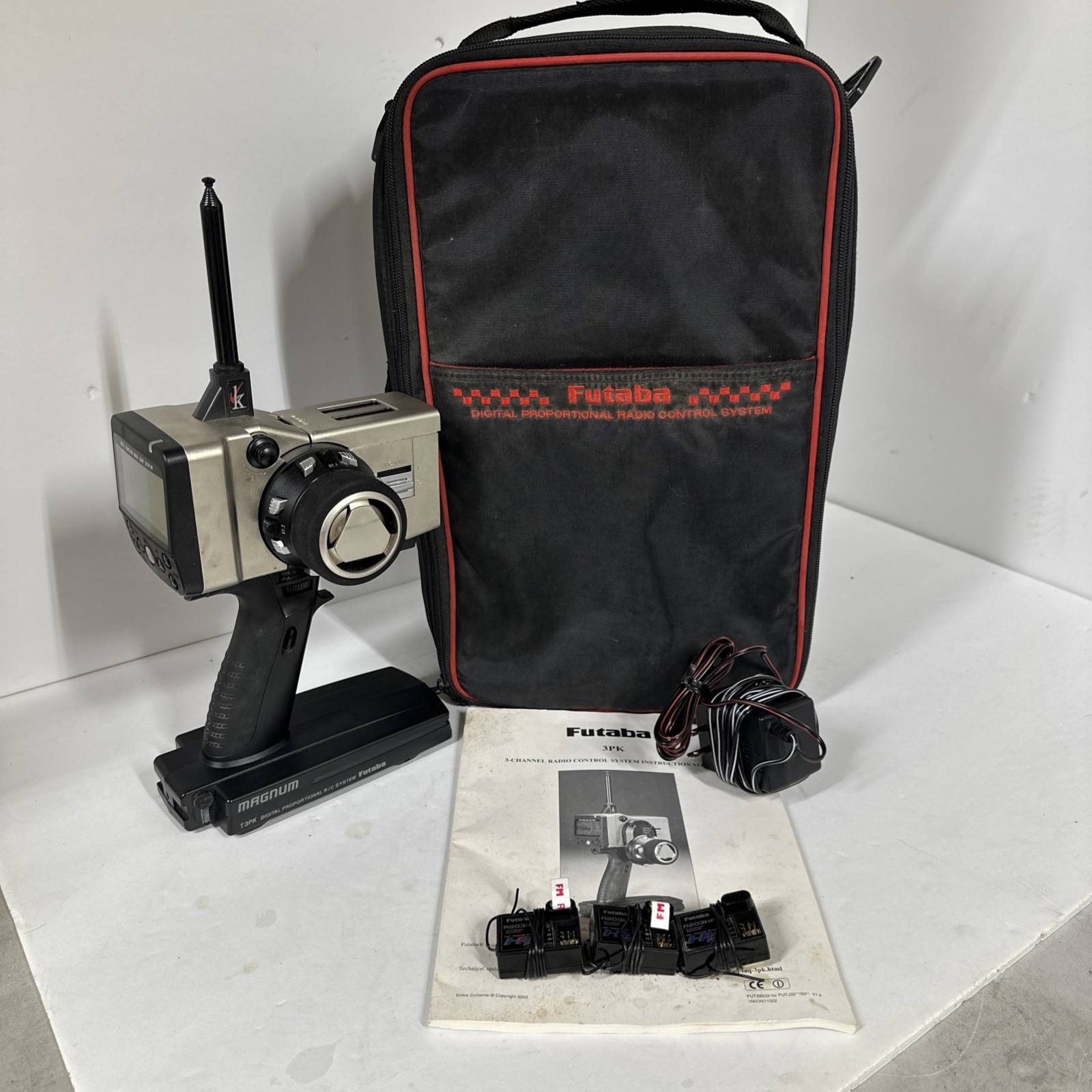 Futaba T3PK FSS Radio System with 3x R203gf Receivers 27mhz Case And Charger