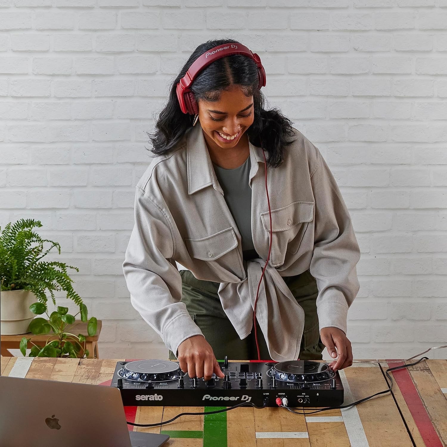 DDJ- 2-Channel DJ Controller - Unleash Your Creativity with Serato
