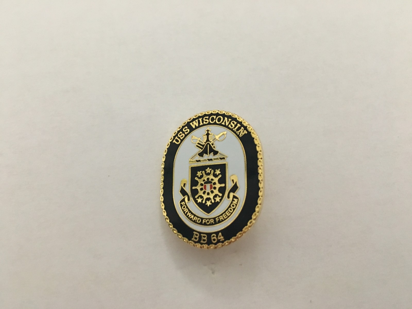 USS WISCONSIN (BB-64) HAT/LAPEL PIN MEASURES 1 AND 1/8TH INCHES