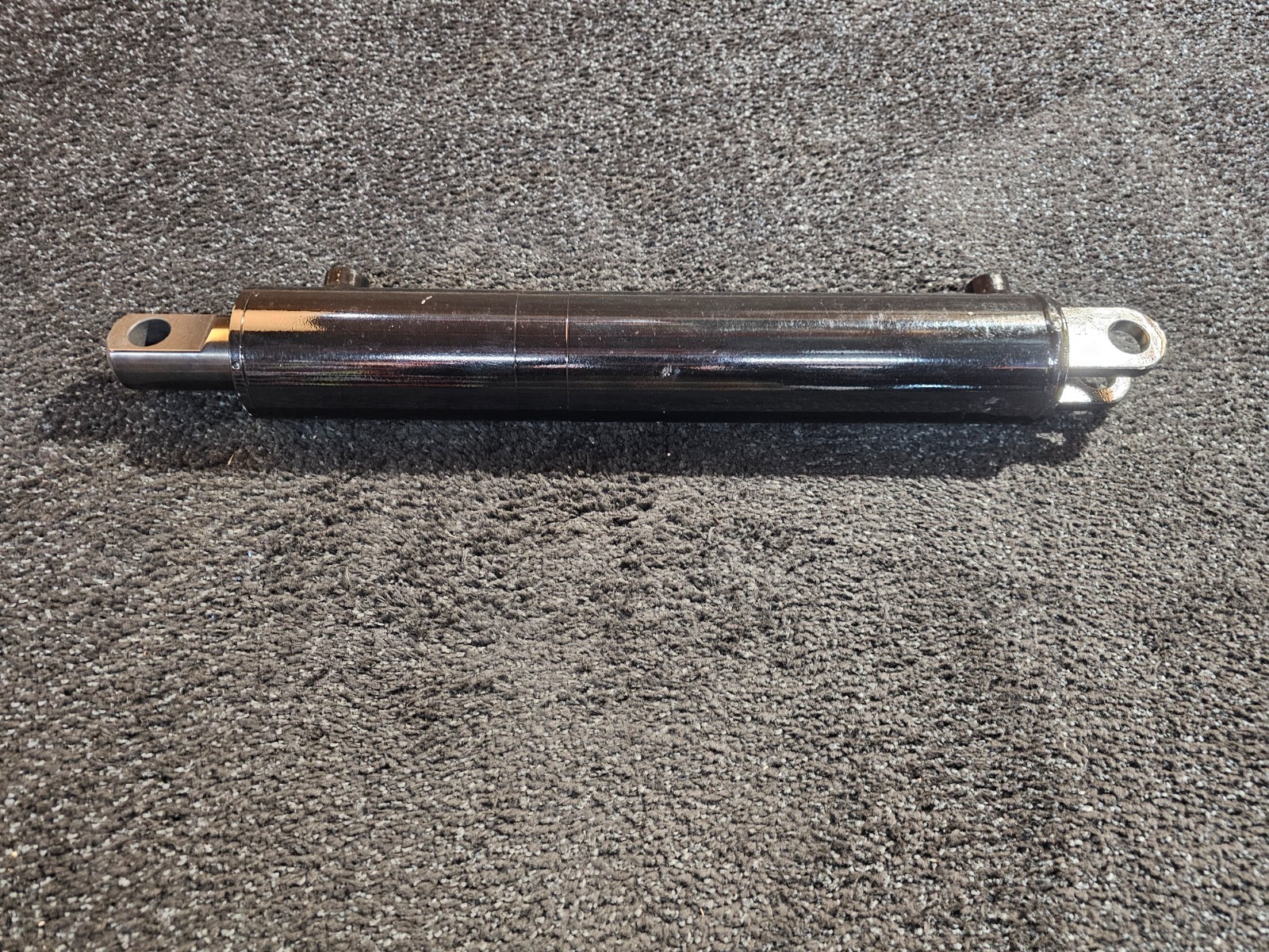 323012 82470N Hydraulic Welded Cylinder 3" Bore Double Acting 250307-0012