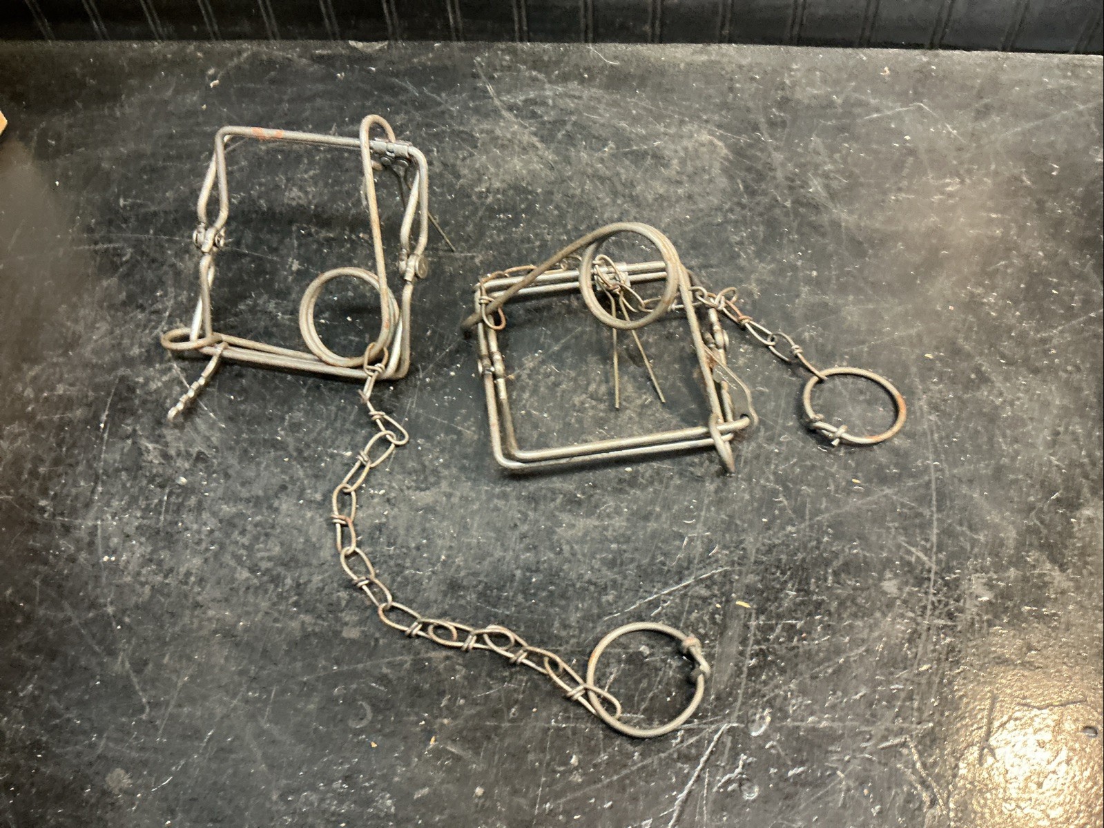 Vintage Pair Of Body Grip Traps 5in Free Shipping