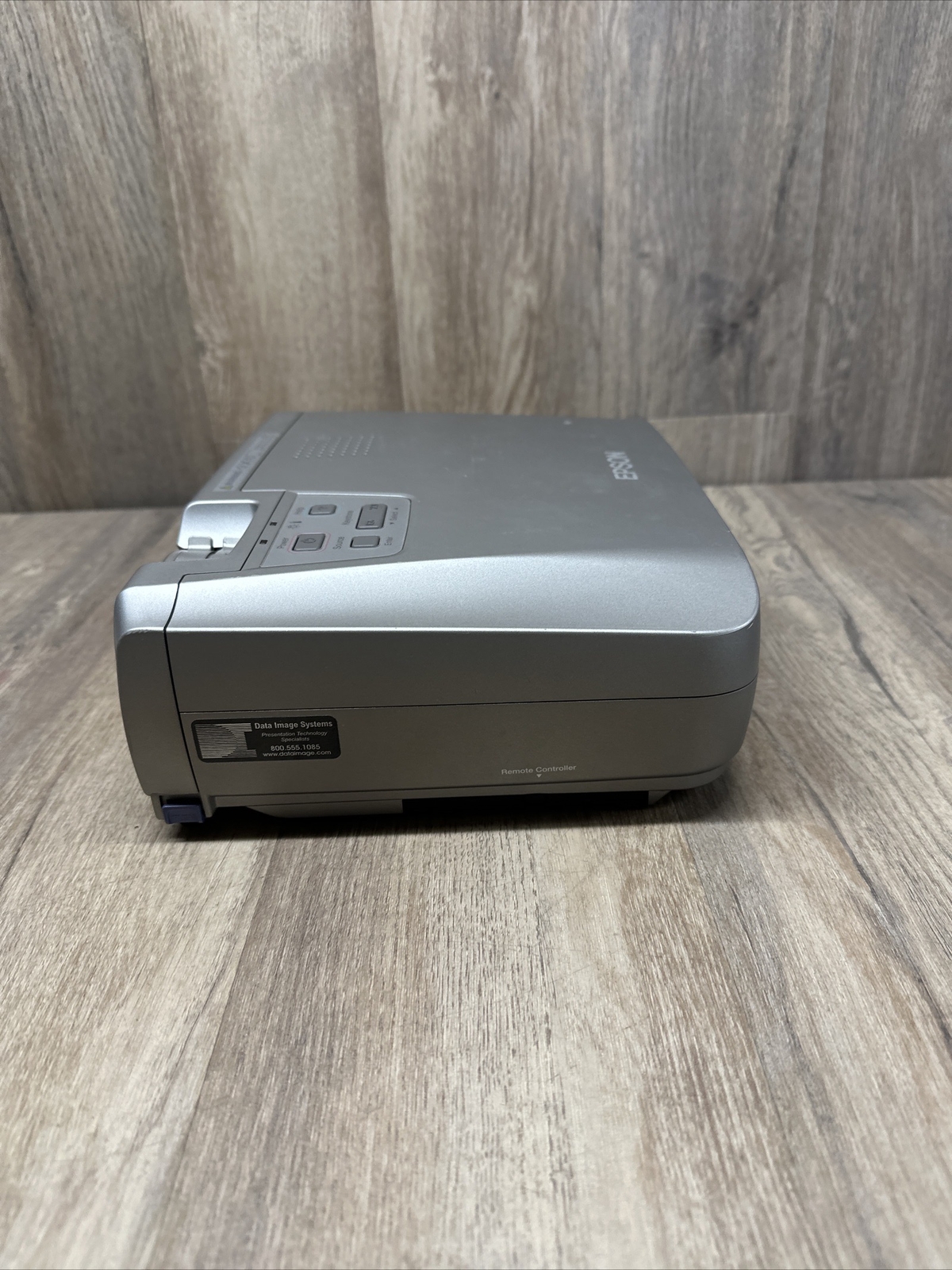 Epson PowerLite 54C 3 LCD Projector & Case EMP-54 Model No Remote