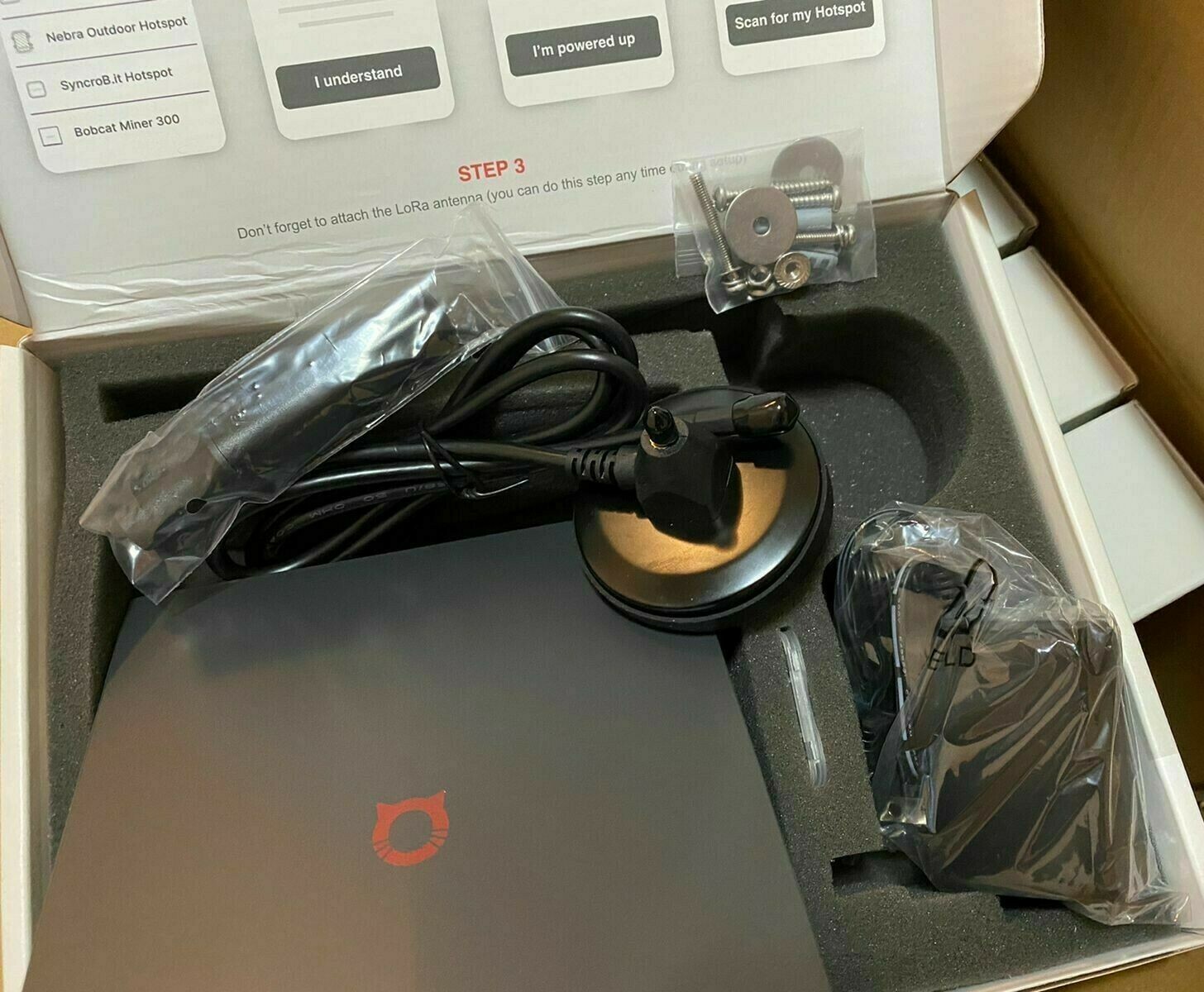 FAST DELIVERY ✅ Bobcat MINER 300 Crypto Hotspot Helium HNT 🔥 Already Set-Up 🔥