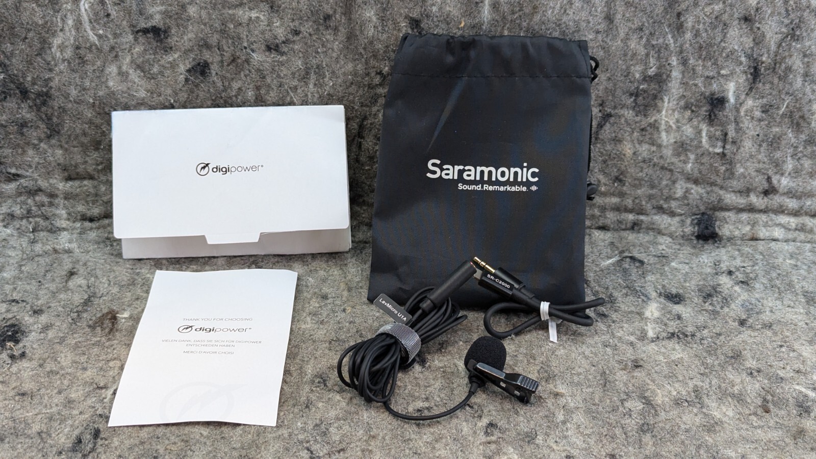 LavMicro U1A Clip-On Lavalier Microphone with 6.6' (2m) Cable/Lightning Adapter