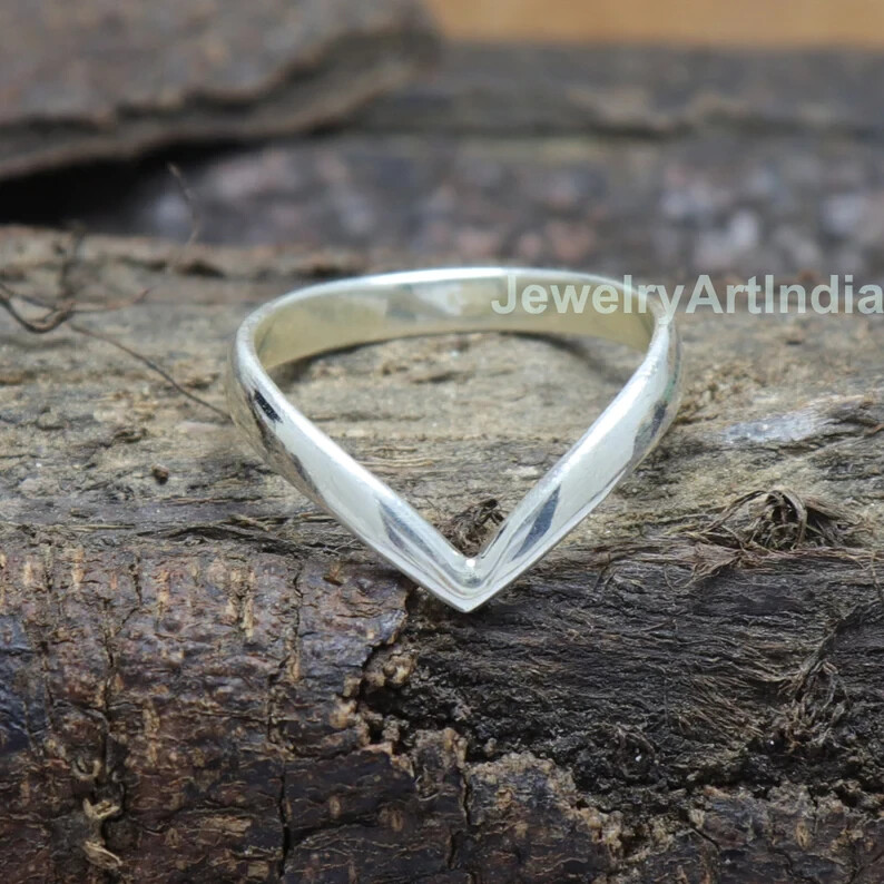 Solid 925 Silver Ring, Chevron Band in 925 Sterling Silver, V Shaped All Size