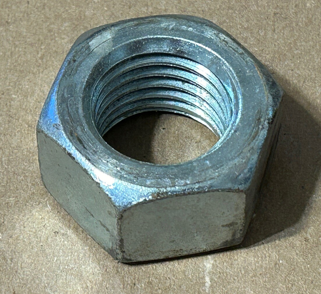 9849633 - A New 1" Nut For A IH 766, 966, 1066, 1466, 1468, 1566, 1568 Tractors