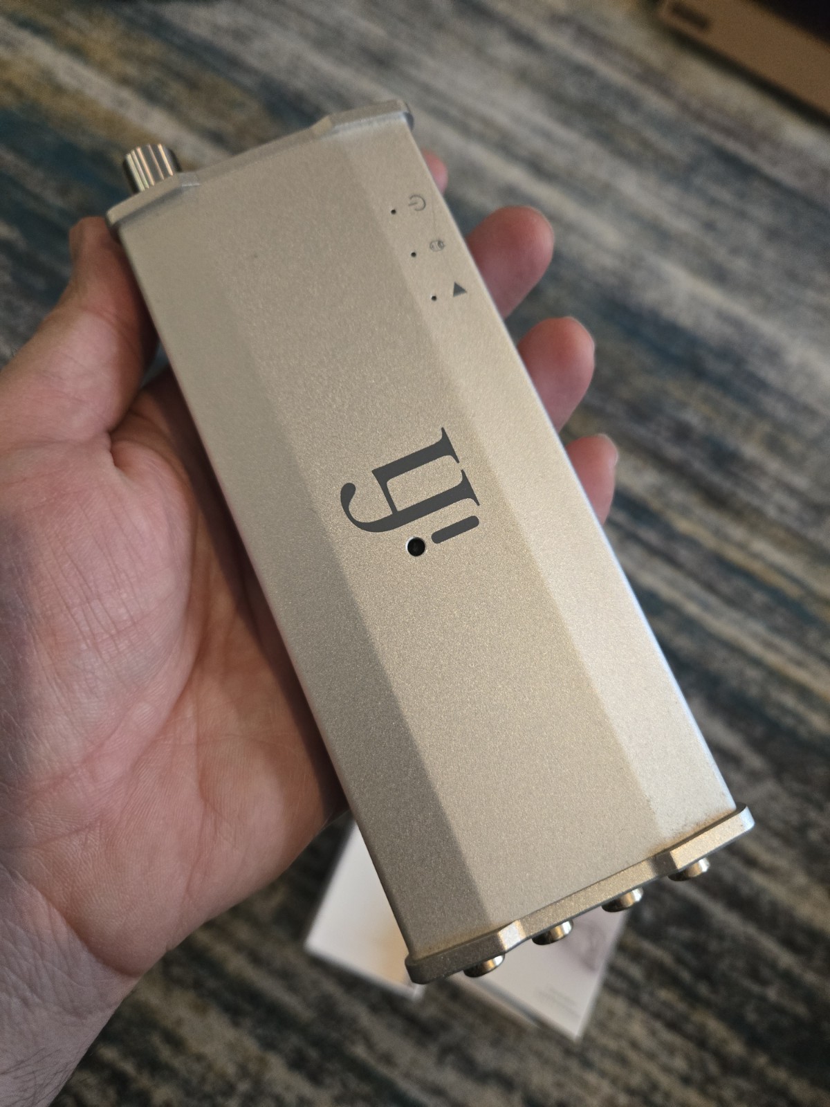 ifi micro itube Tube Buffer/Tube Pre-Amplifier