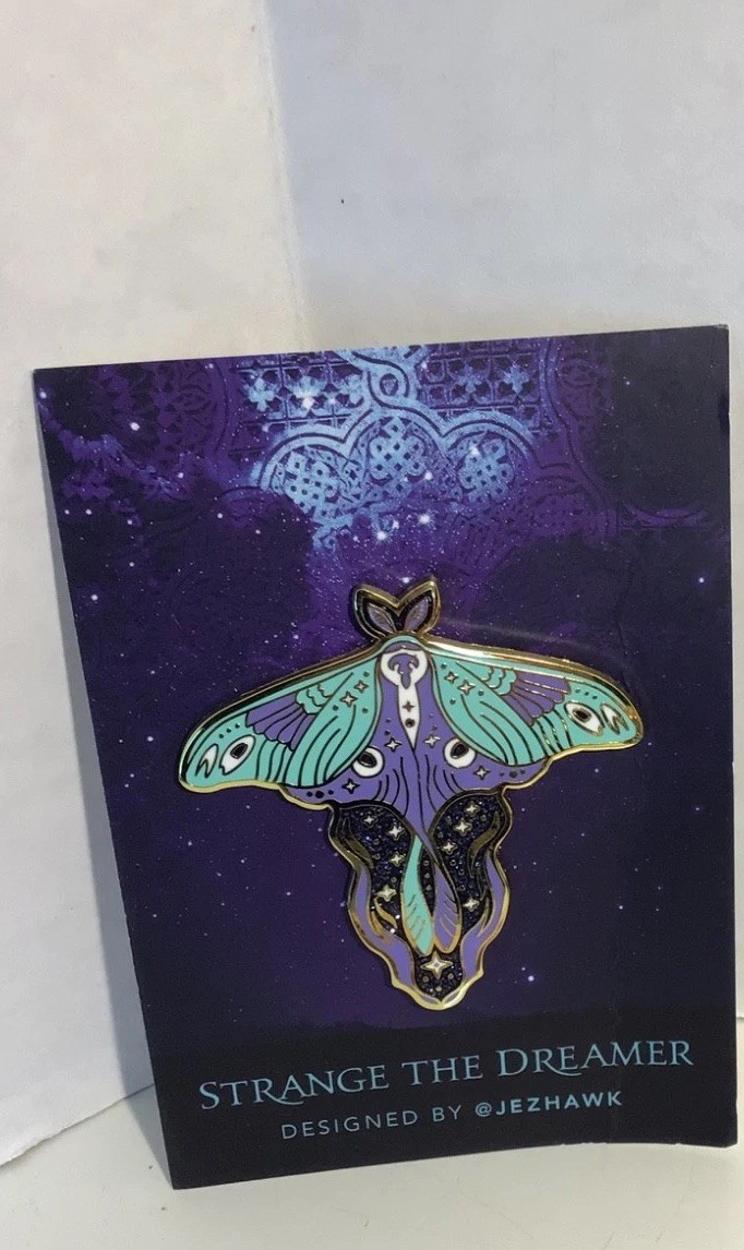 Fairyloot Book Box Strange the Dreamer Pin