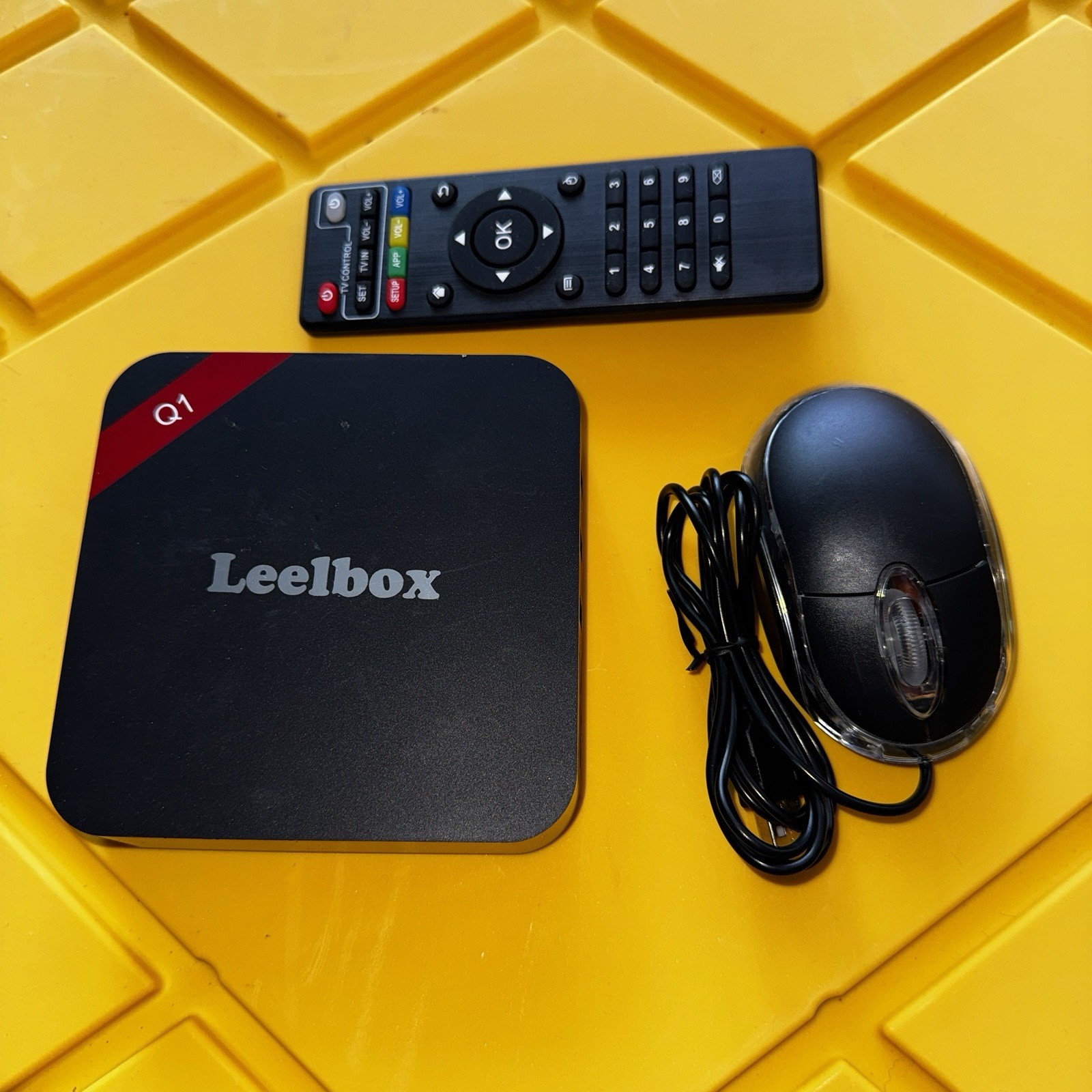 Leelbox Q1 Android TV Box 4K Media Hub Streaming YouTube Netflix Live TV WiFi