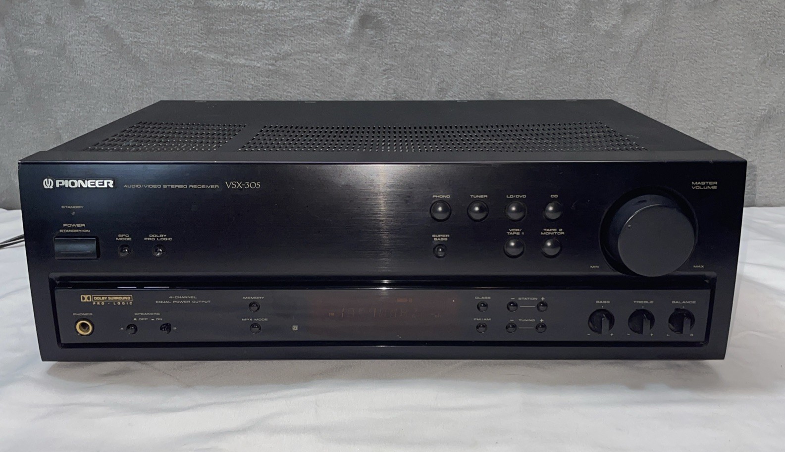 Pioneer VSX-305 Receiver Stereo 5CH X 60W Phono AM/FM Tuner NO Remote Tested