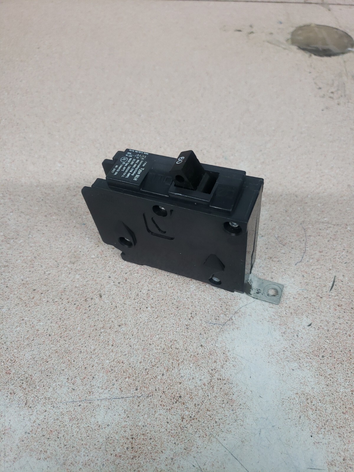 1) Siemens B160H BLH160 60 Amp, 120 Volt, 1 Pole, 22K, Bolt On, Circuit Breaker