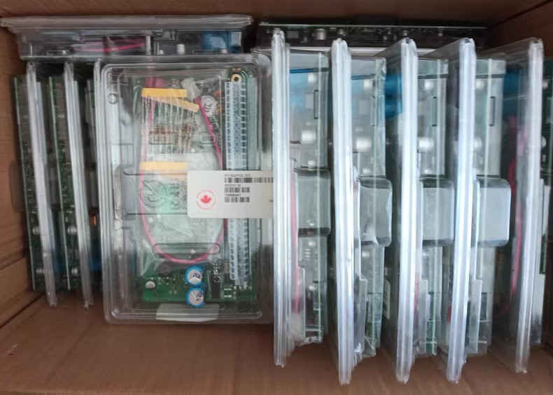 DSC PC1832 PowerSeries 8-32 Zone Alarm System Motherboard PC1832PCB Board Only