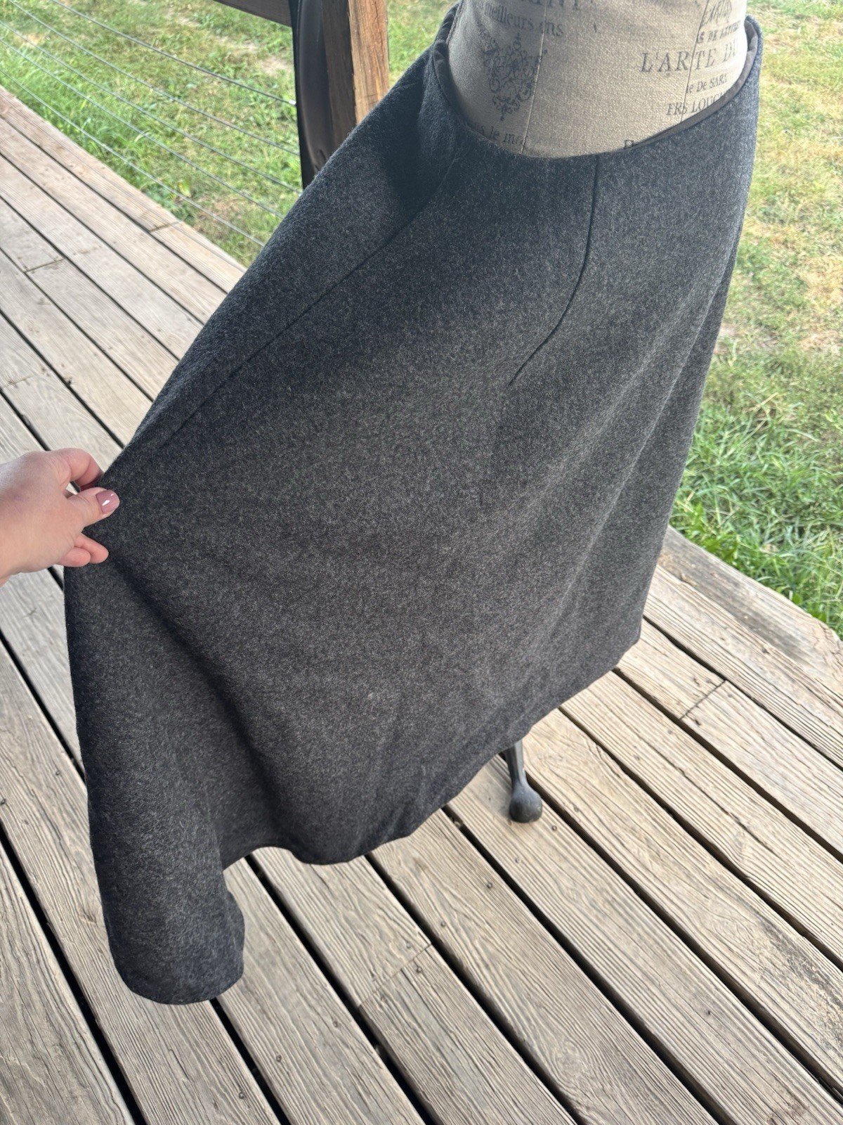 Side Saddle Apron