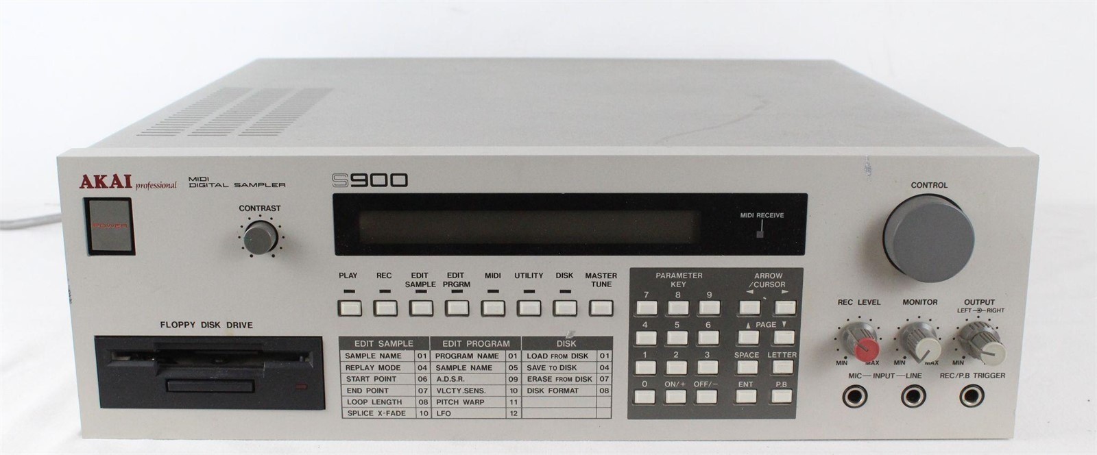 Vintage 12-Bit Classic: Akai S900 MIDI Digital Sampler 1986 Japan